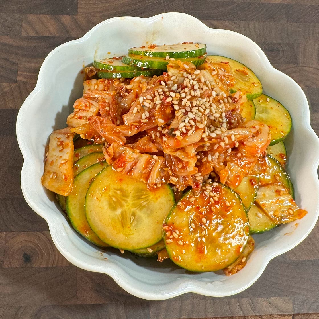 Super Easy Kimchi Cucumber Salad✨