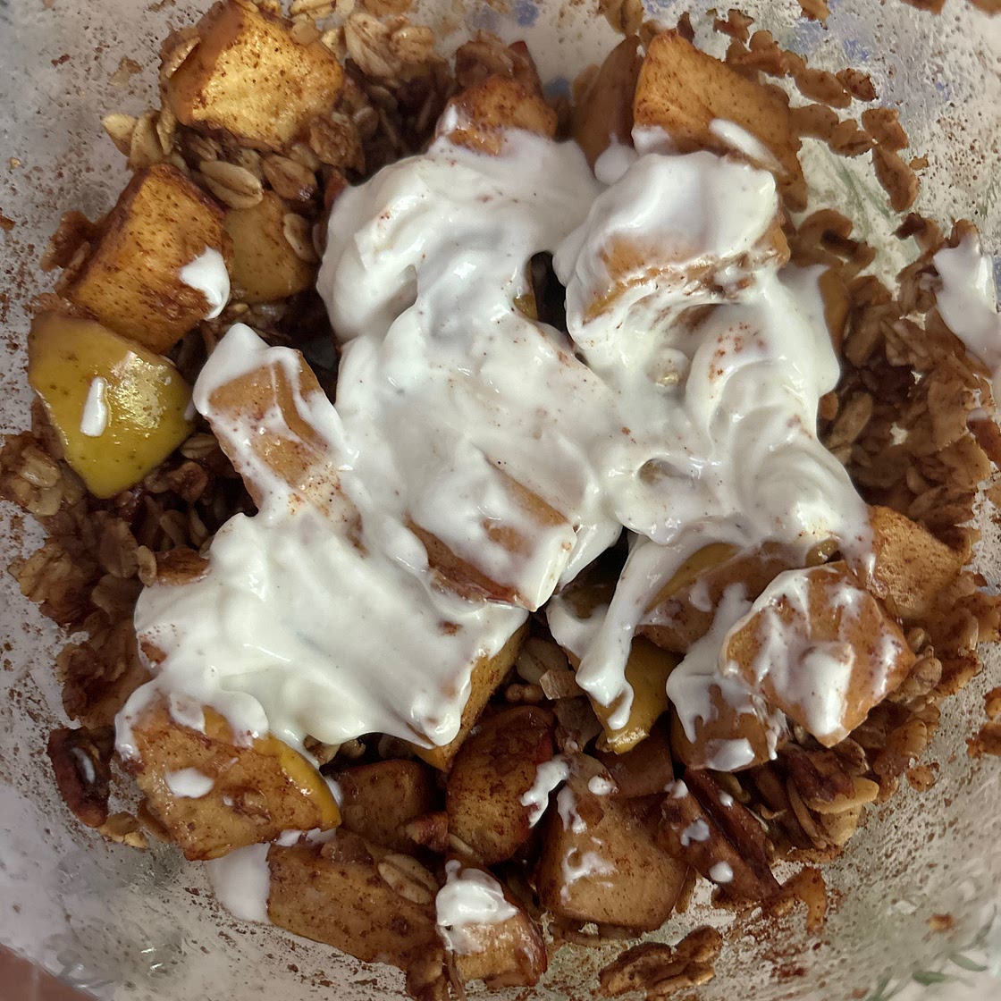 SINGLE SERVE APPLE CRUMBLE ✨ We have been making this crumble
