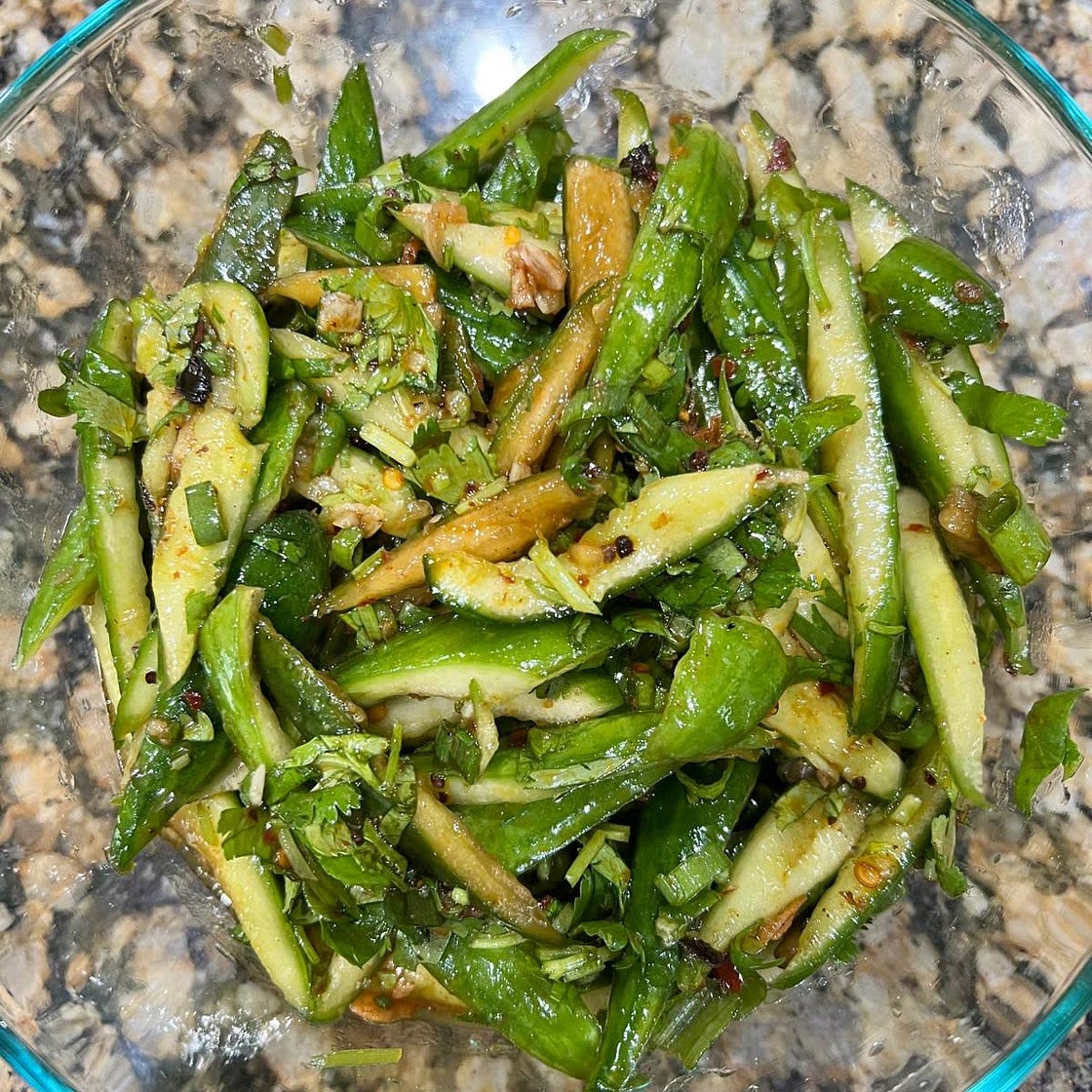 Smashed Cucumber Salad (拍黃瓜)