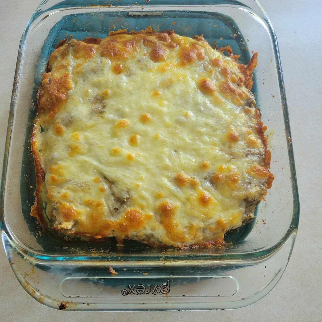 Hamburger & tortilla bake