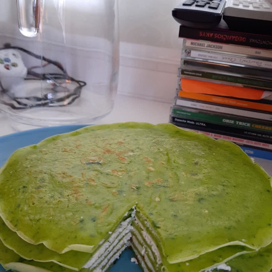 Pancakes with spinach and cottage cheese