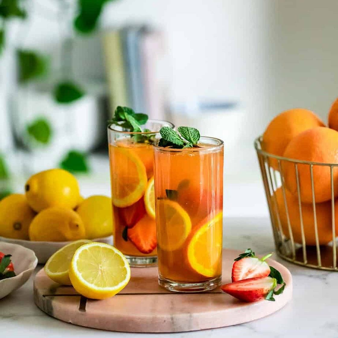 Iced Peach Green Tea Lemonade (Starbucks Copycat)