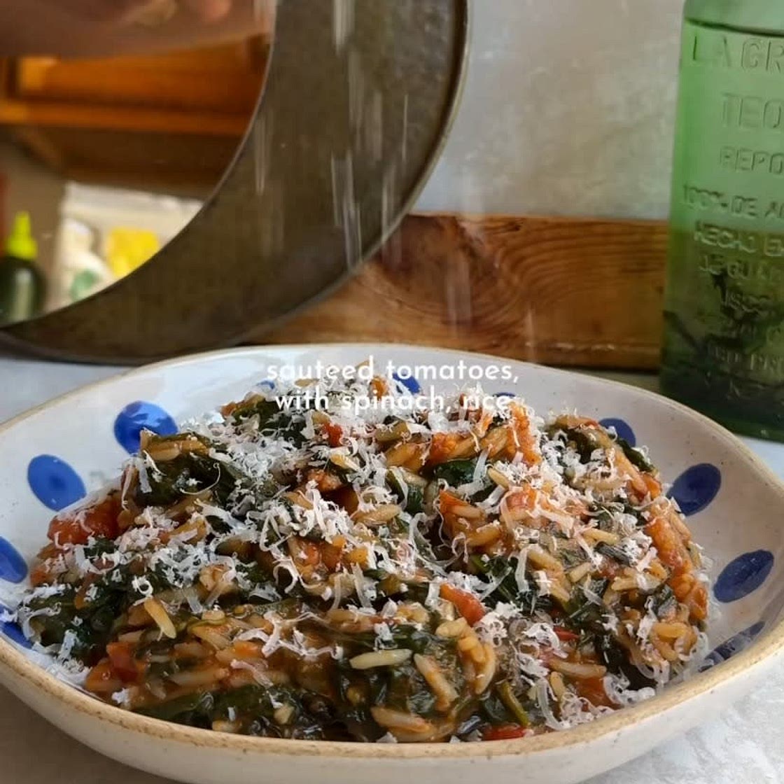 Turkish spinach tomatoes and rice
