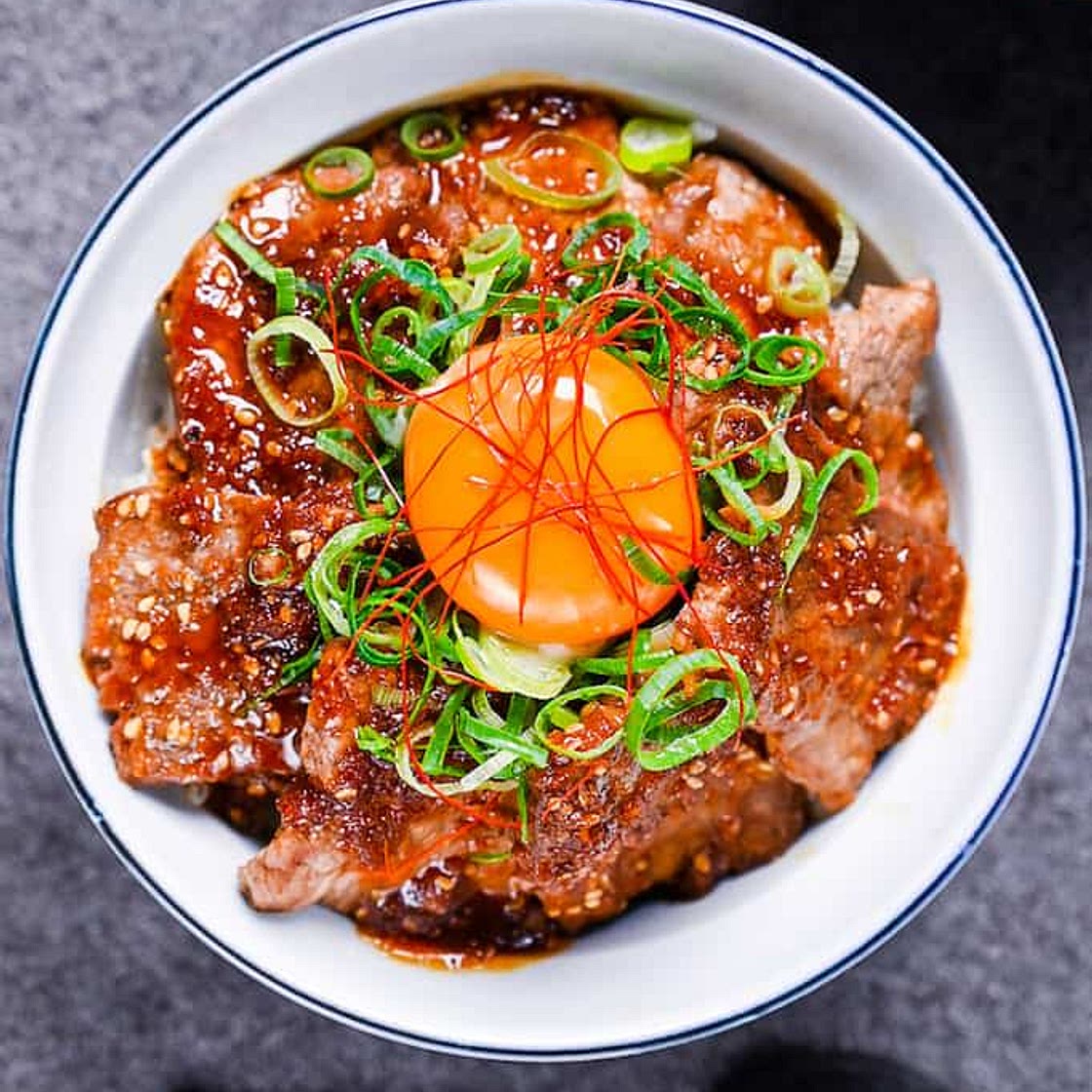 10 Minute Yakiniku Don (BBQ Style Beef Rice Bowl Recipe)