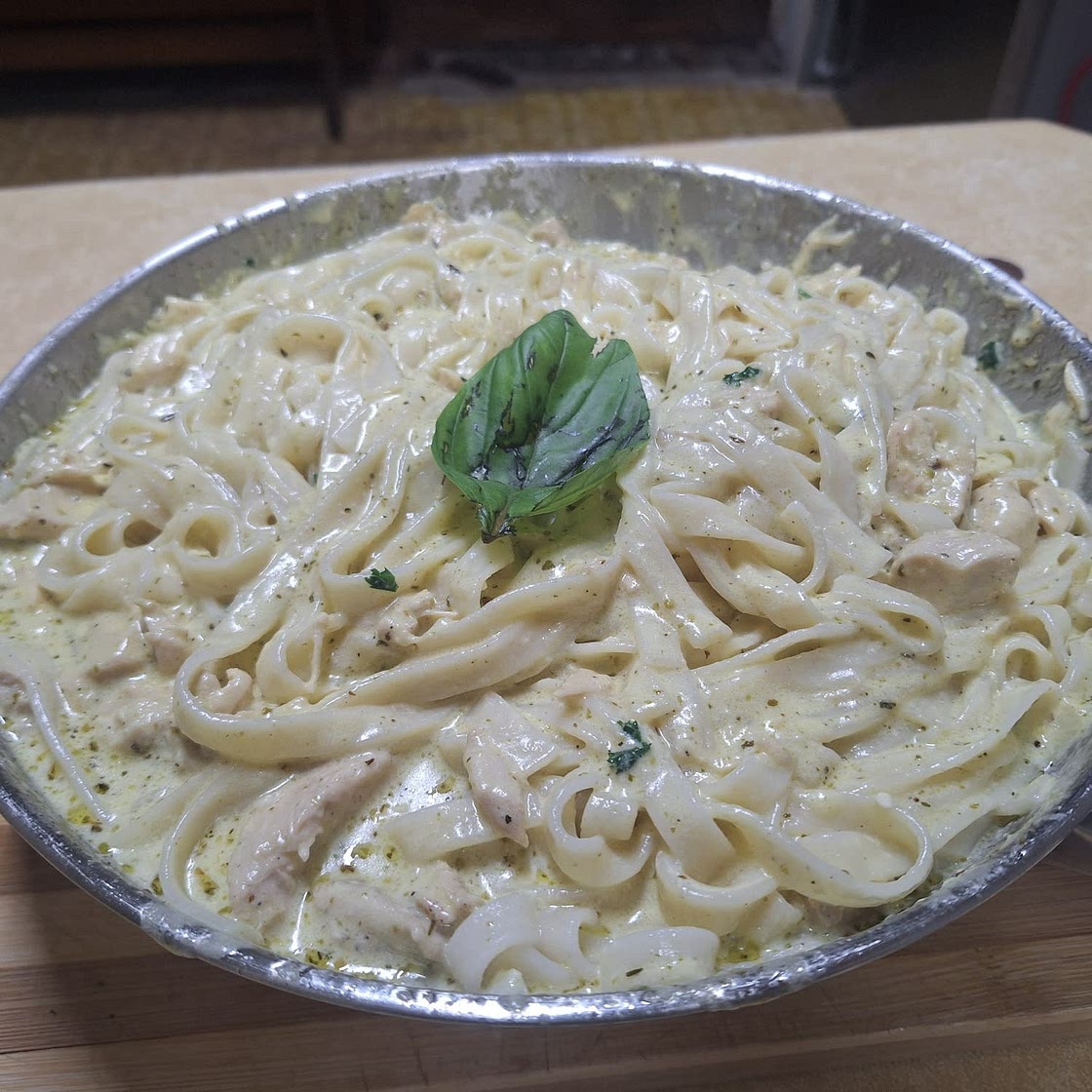Creamy Alfredo Chicken Pasta