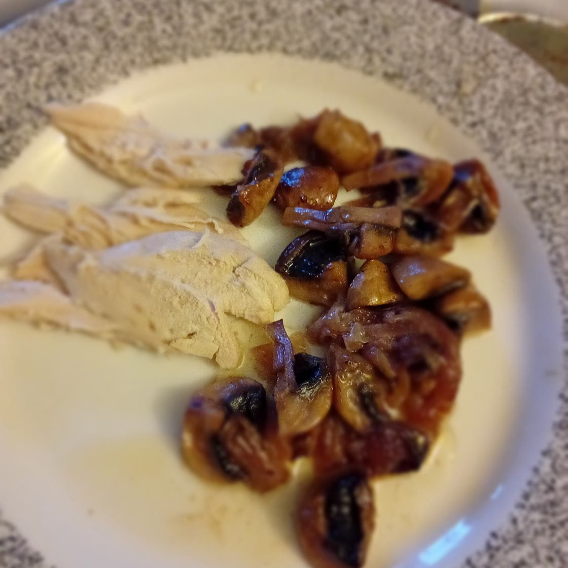 Pollo cocido a fuego lento