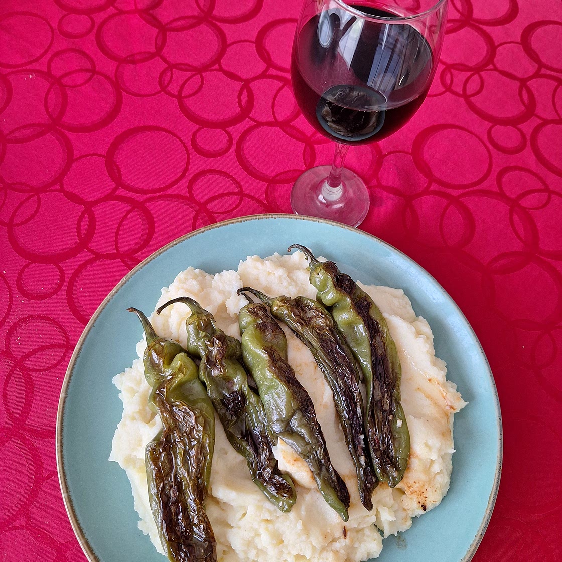 Pimientos verdes con anchoas