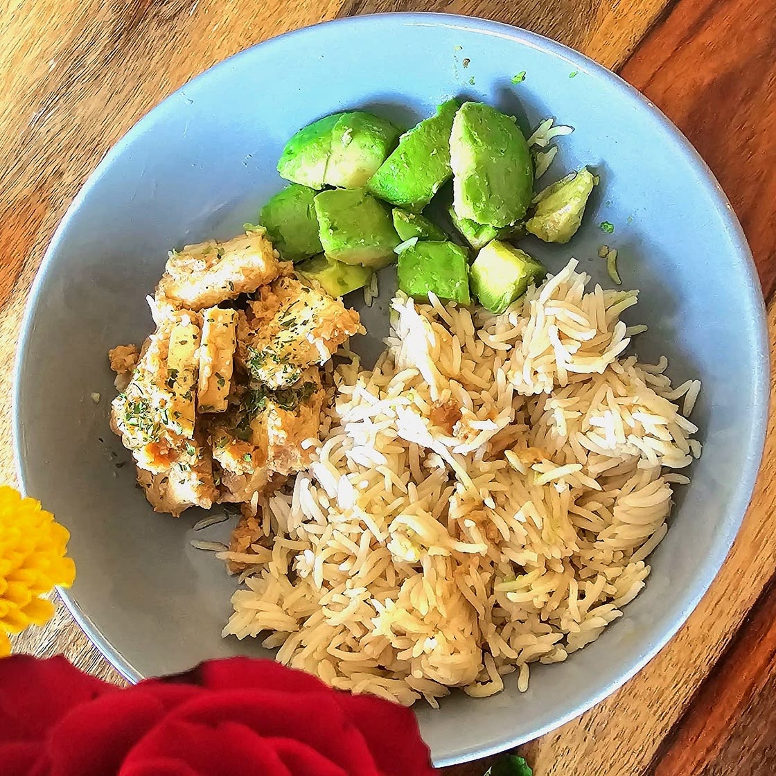 PCOS meal: Tofu and Peanut Sauce with side of Avocado