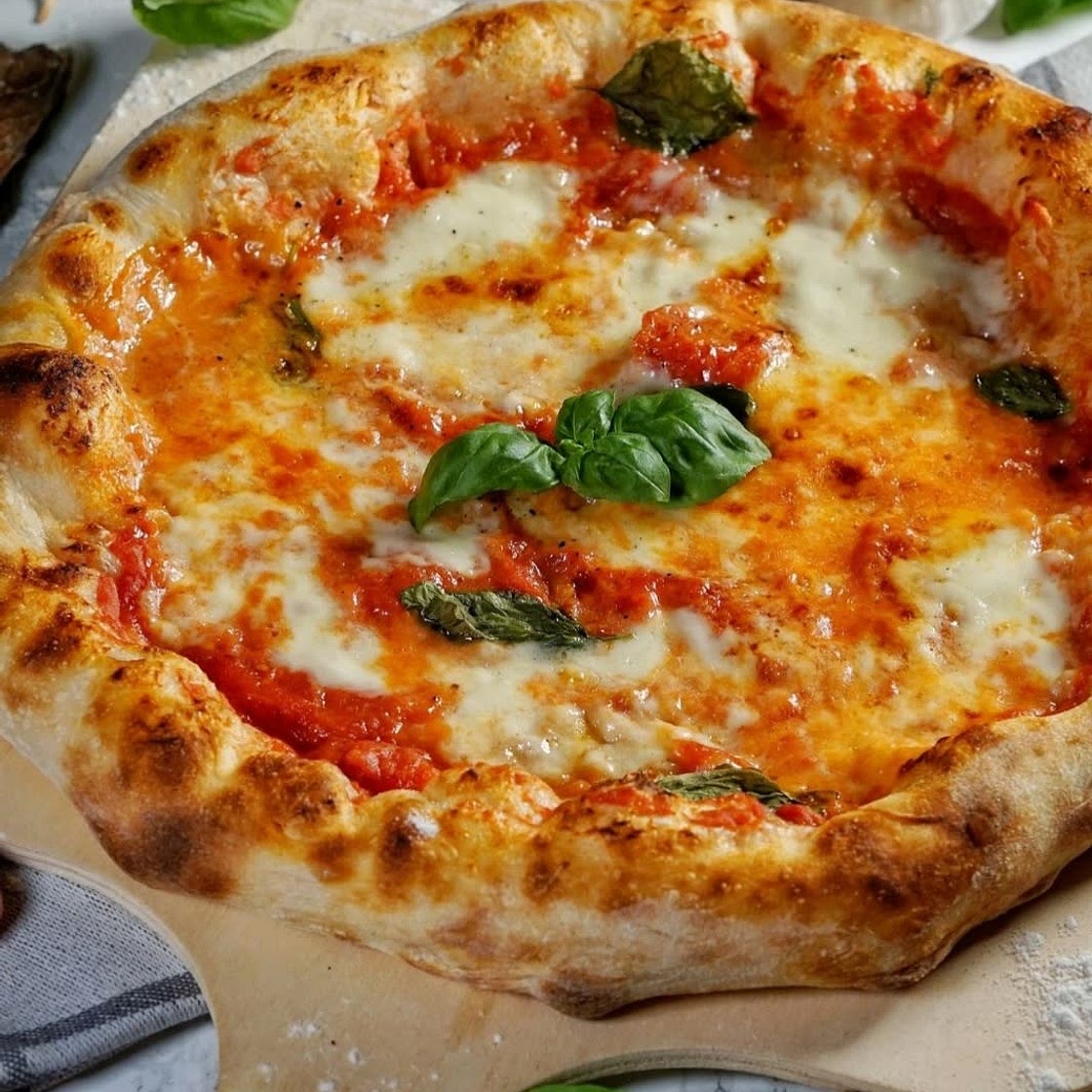 Neapolitanische Pizza