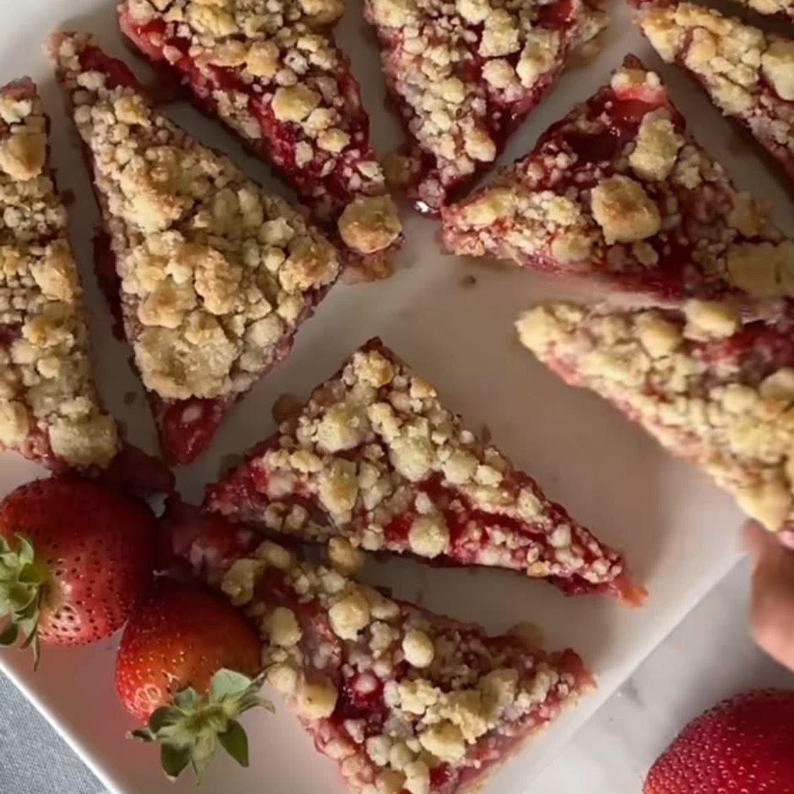 Strawberry Crumble Bars