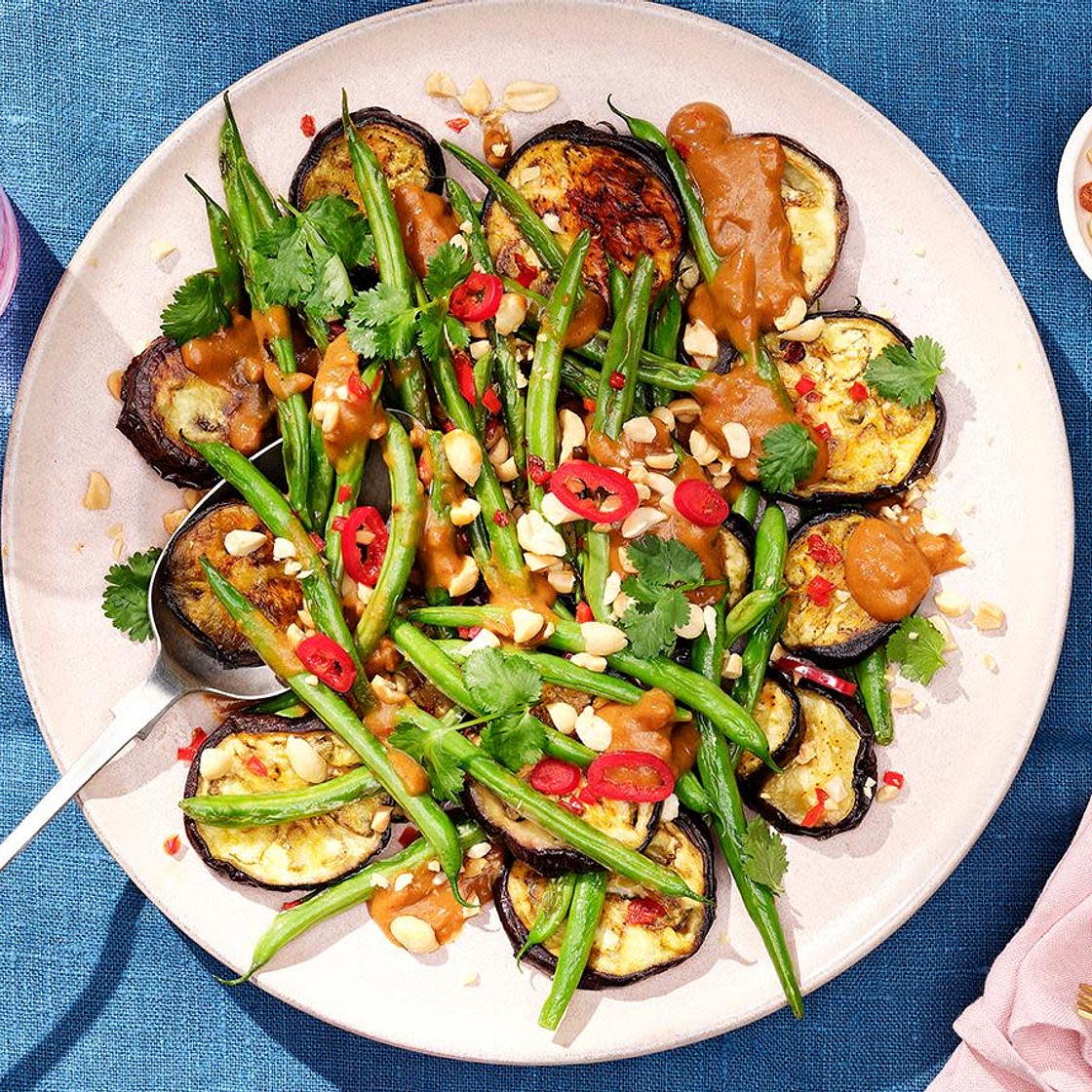Satay aubergine & green bean salad