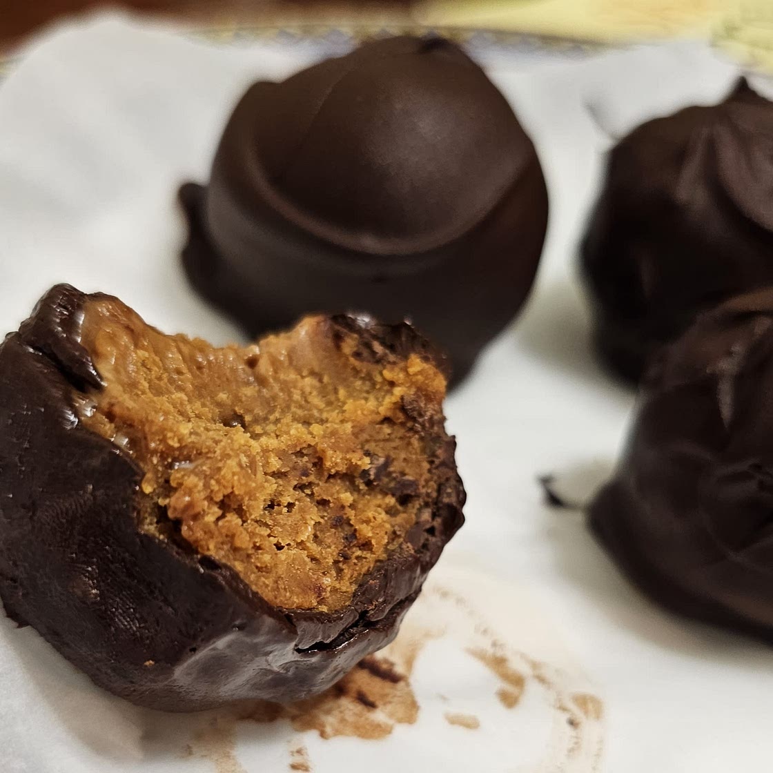Low-Fat Peanut Butter Balls
