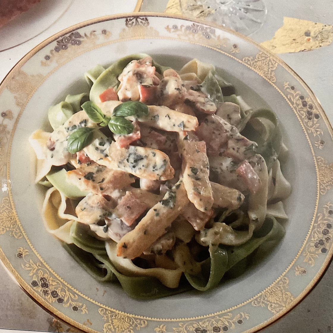BenKat’s Fettucine with Creamy Chicken