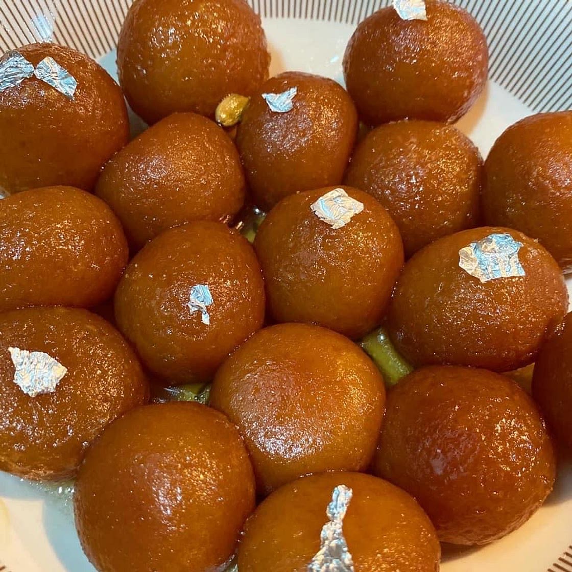 Zabardast Gulab Jamun