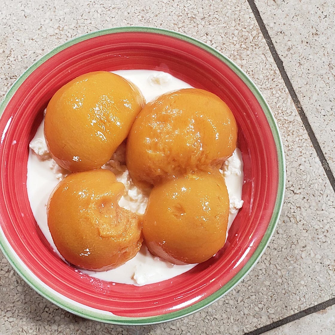 Homemade cottage cheese and peaches