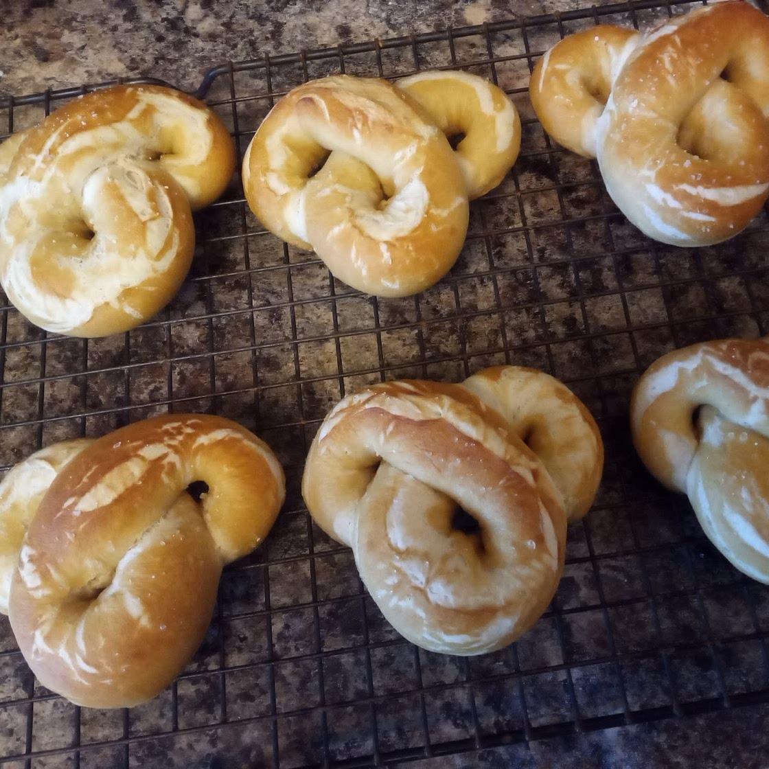 Easy Homemade Soft Pretzels