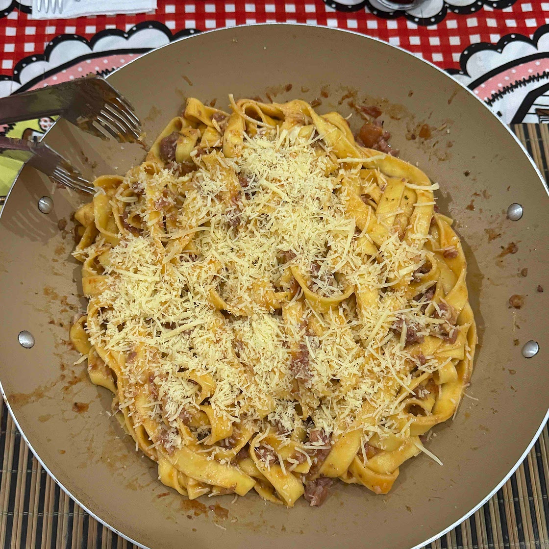 Fettuccine com linguiça blumenau