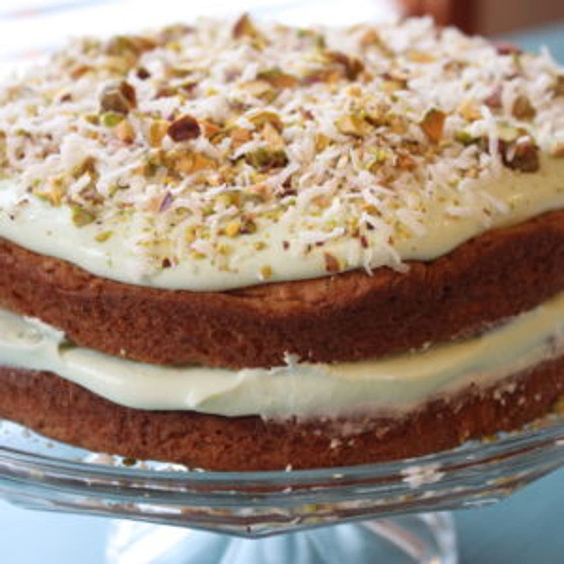 Creamy Pistachio and Coconut Pudding Cake
