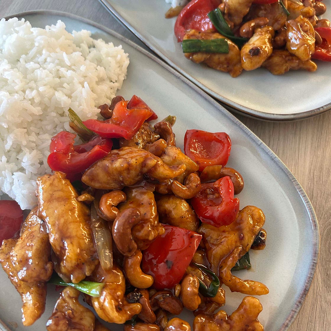 Chicken with cashewnuts