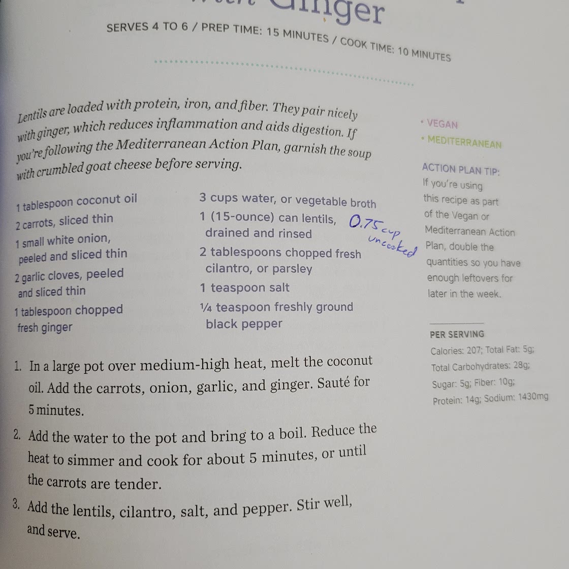 Lentil and carrot soup with ginger