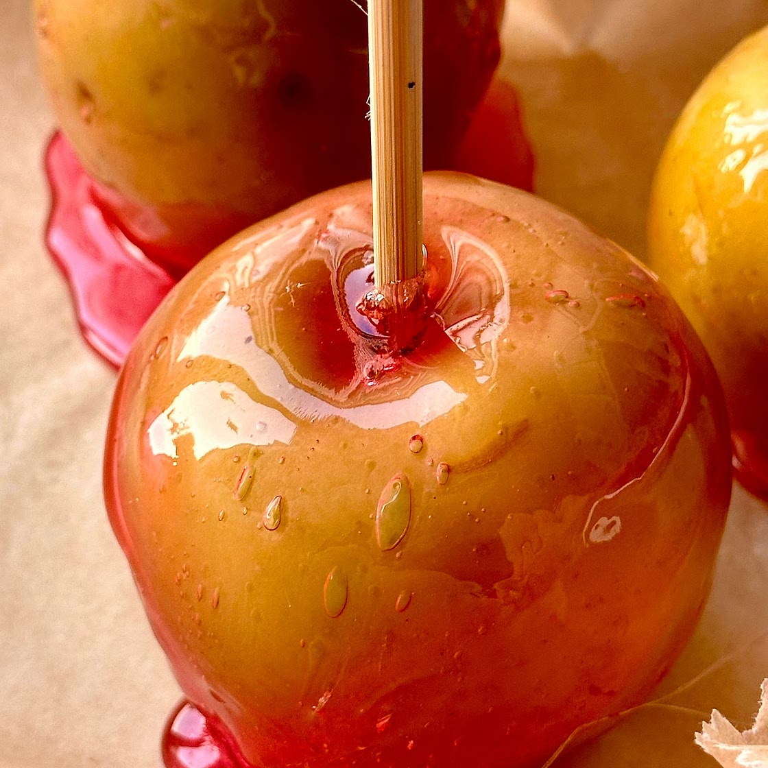 Crunchy Candy Apples 