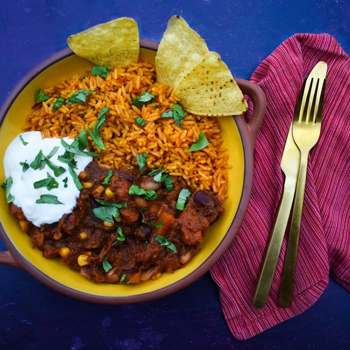 Slow Cooker Squash, Sweet Potato & Bean Veggie Chilli