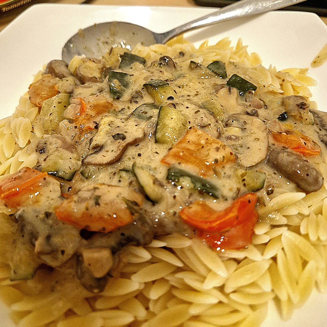 Veganes Bratgemüse mit Kokossauce