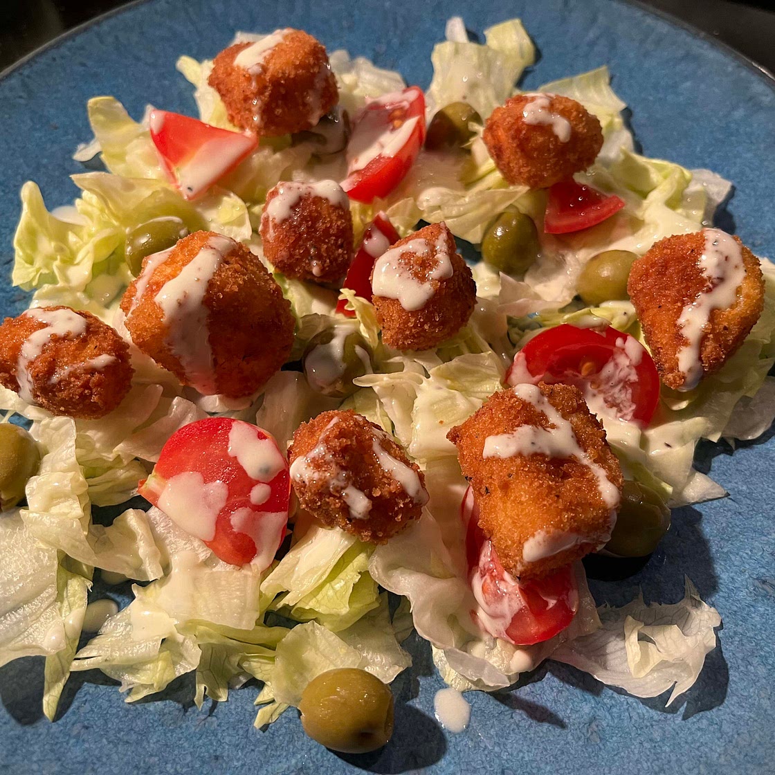 Crispy Halloumi Salad