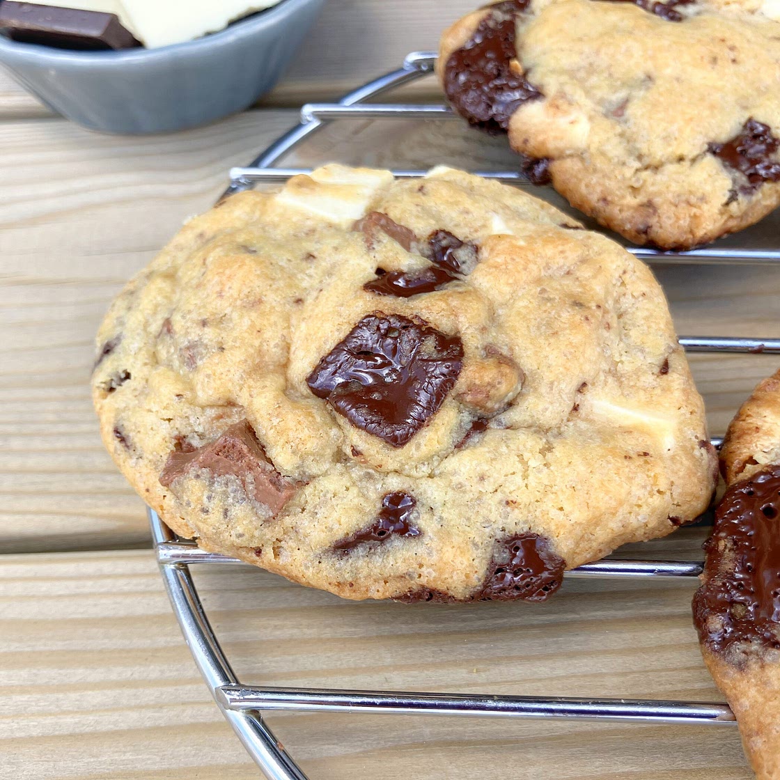 Gooey Soft Triple Chocolate Spelt Cookies