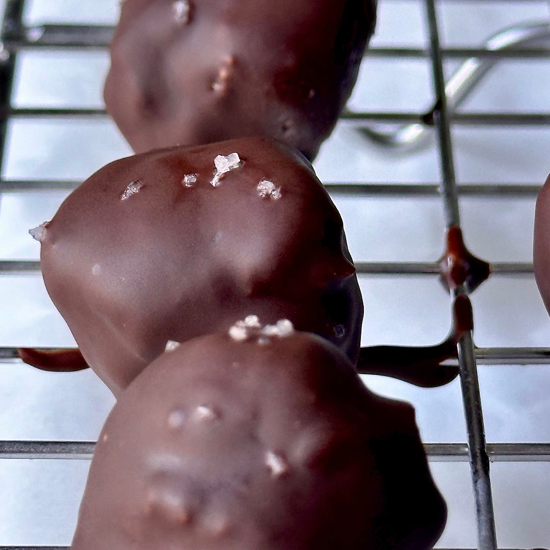2 ingredient chocolate truffles 
