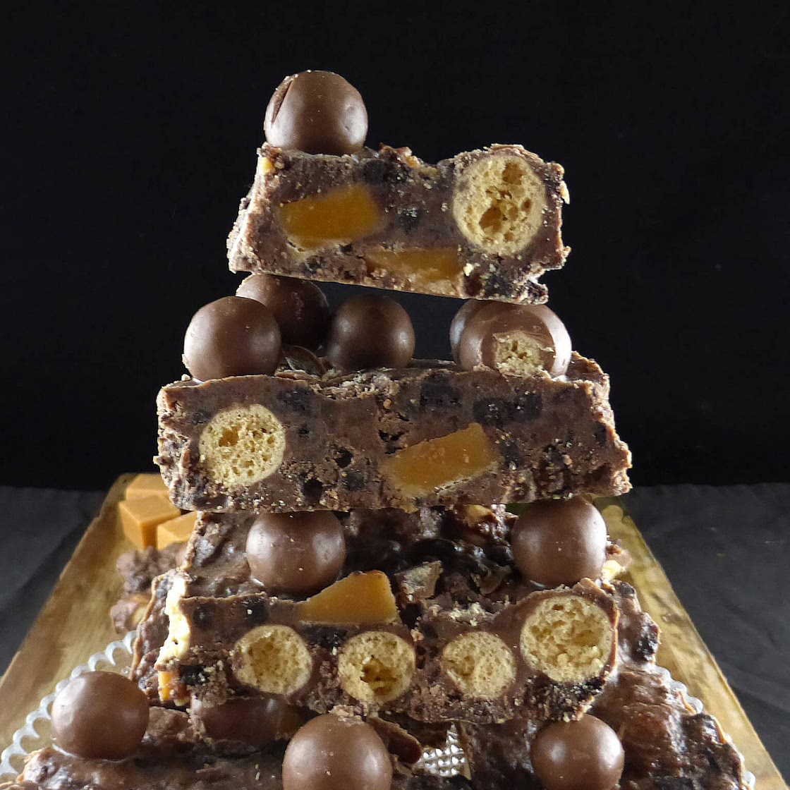 Oreo and Fudge Chocolate Slice with Maltesers (no bake)