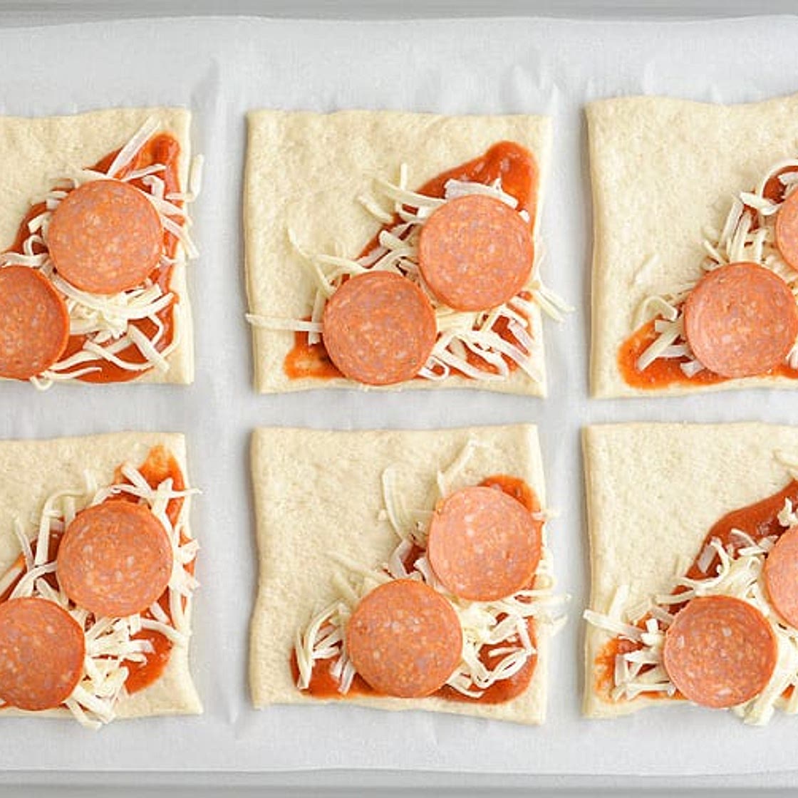 Homemade Easy Cheesy Pizza Pockets