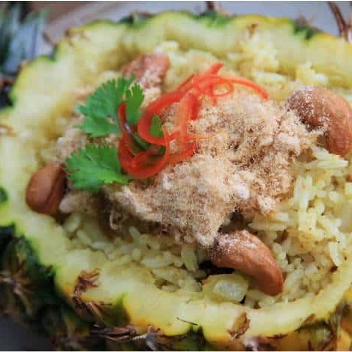 Curry Thai Fried Rice with Pineapple
