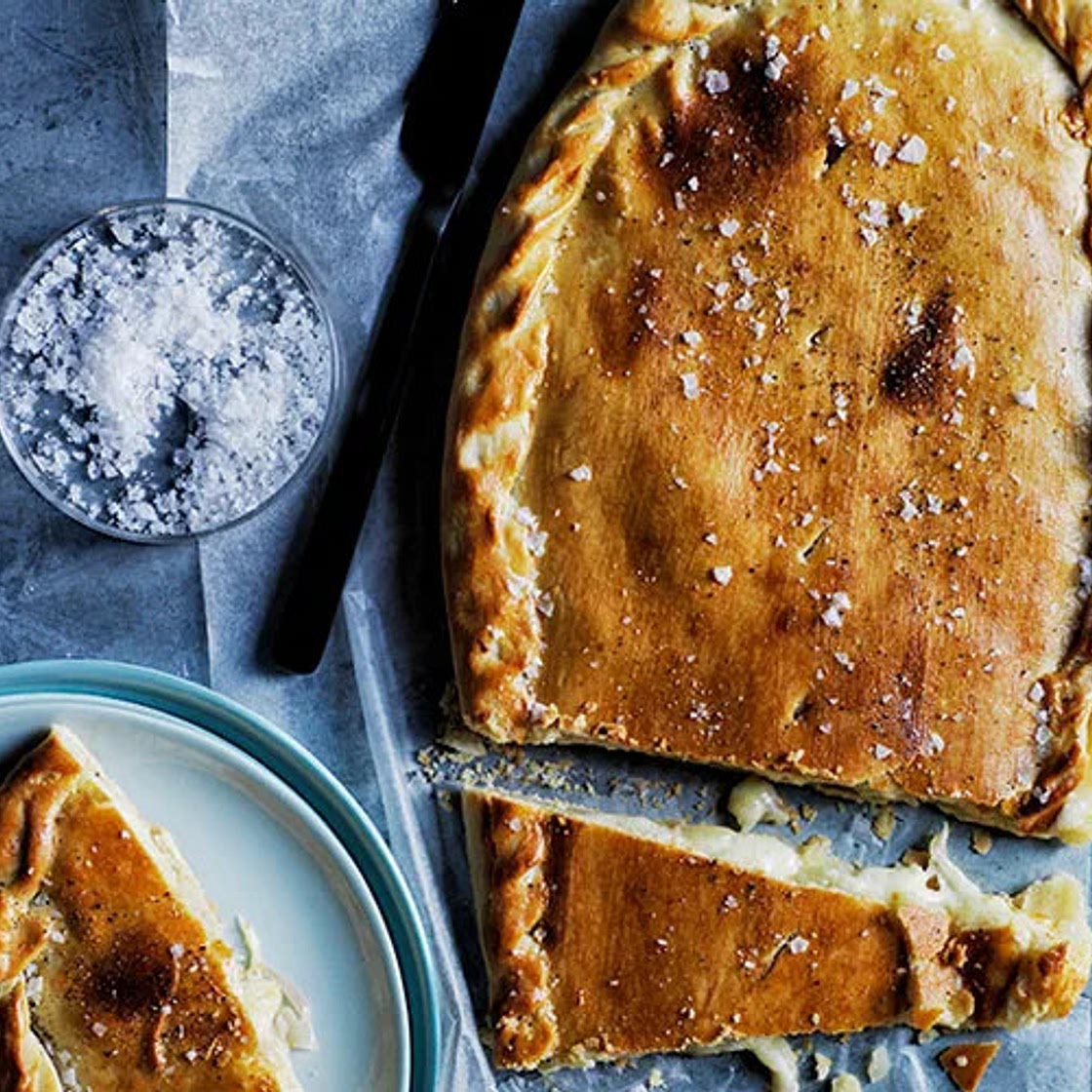 Triple-cheese pie