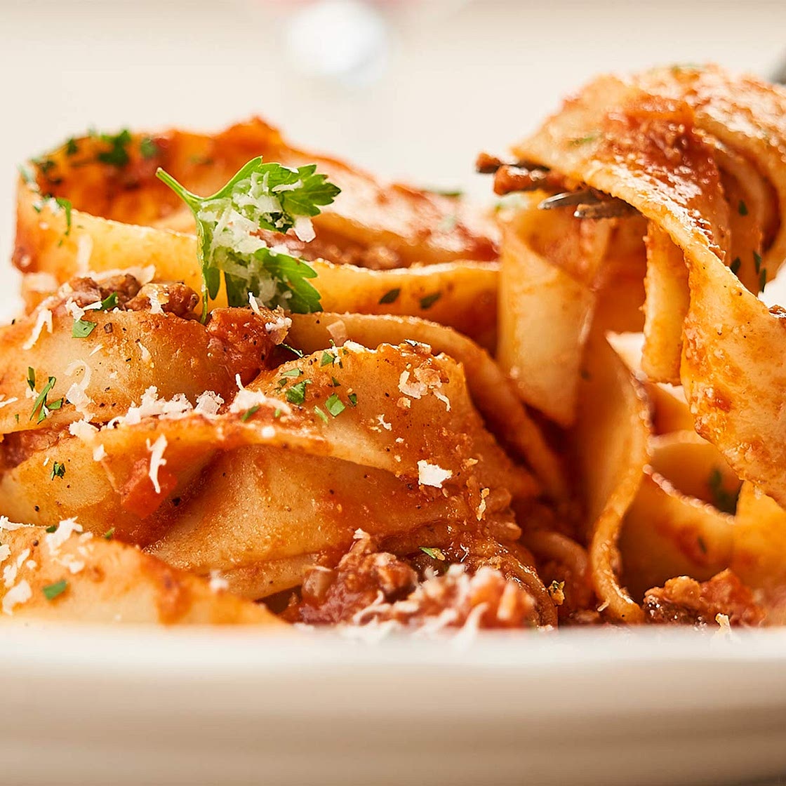 Bolognese - Originalrezept aus Italien von der Accademia Italiana della Cucina