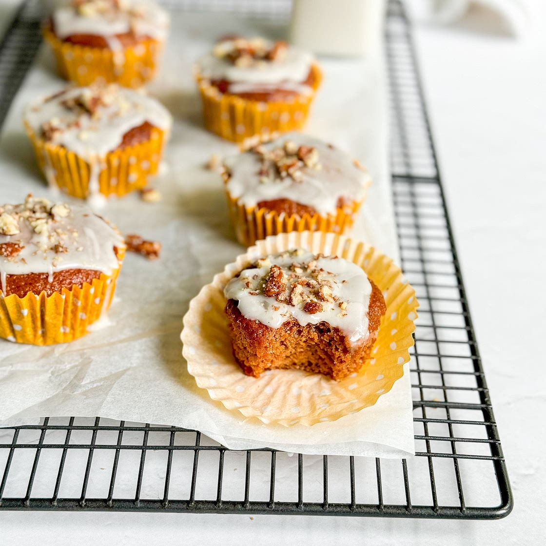 67 calorie carrot cake muffins