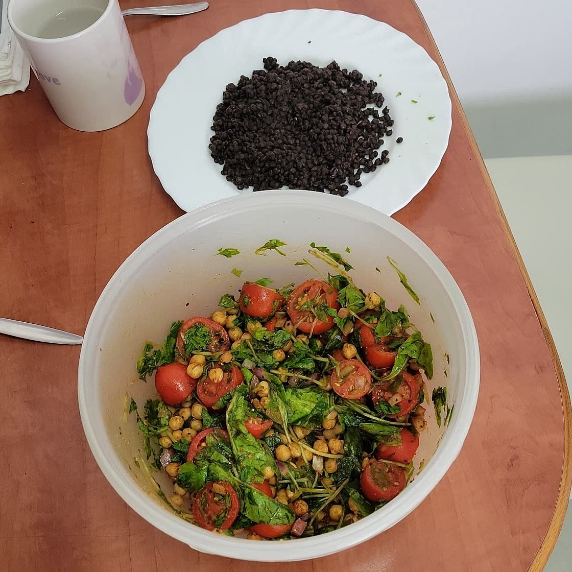 Spinach Salad with Spiced Chickpeas