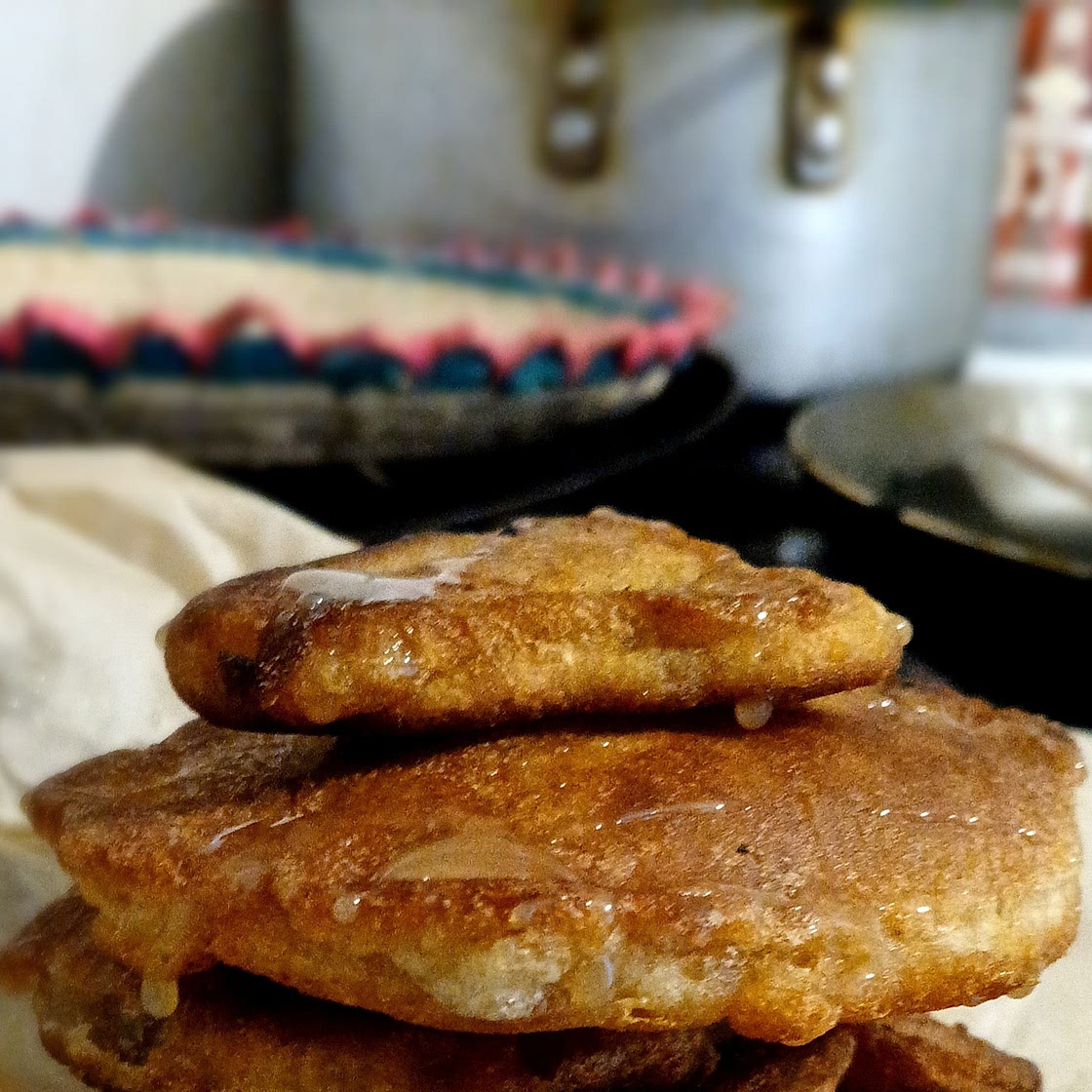 Fluffy 6-Ingredient Pancakes!