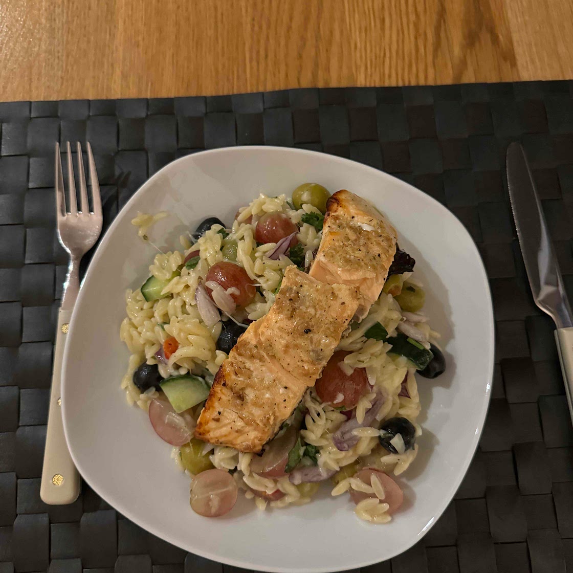 Mediterranean Diet: Salmon and Orzo