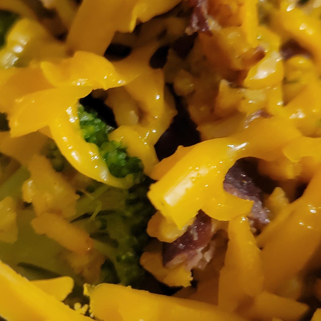 Red kidney beans with broccoli and yellow rice