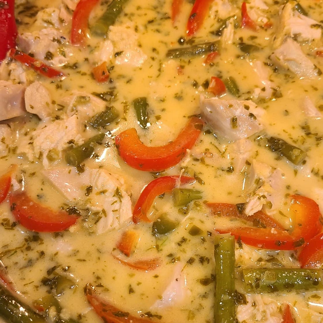 30-Minute Thai Green Curry Chicken (Low FODMAP)