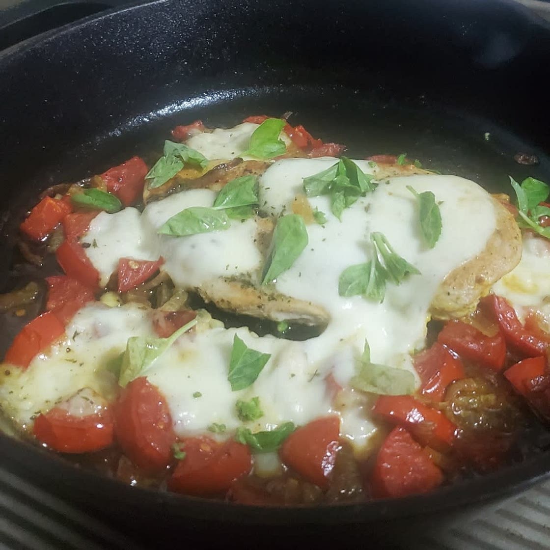 Tomato Mozzarella Baked Chicken