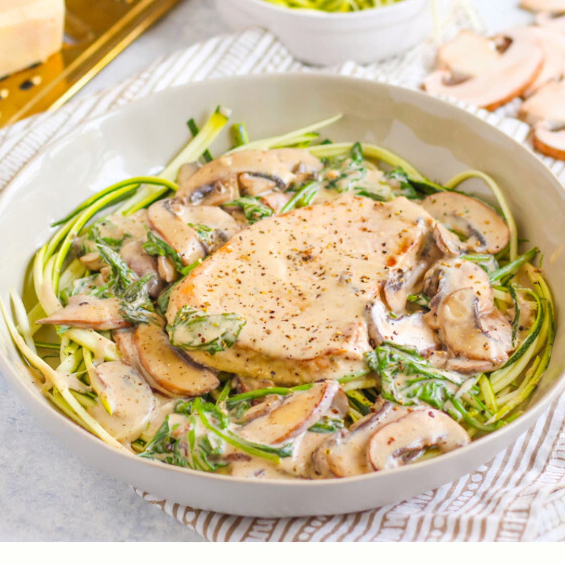 Garlic Parmesan Chicken w/ Spinach, Mushrooms and Zoodles