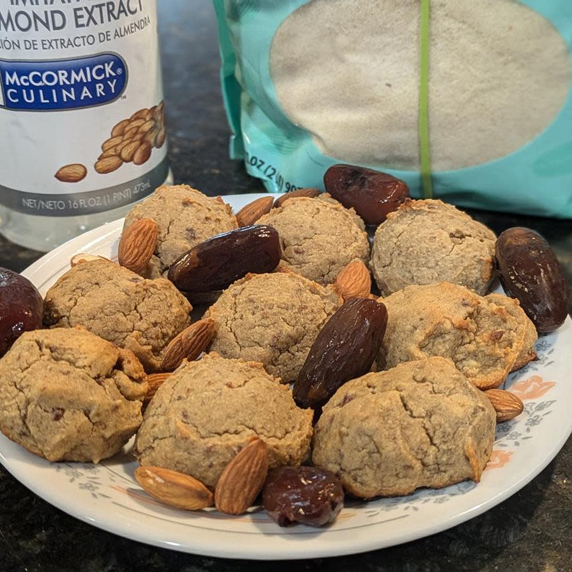 Amaretti Cookies with Dates