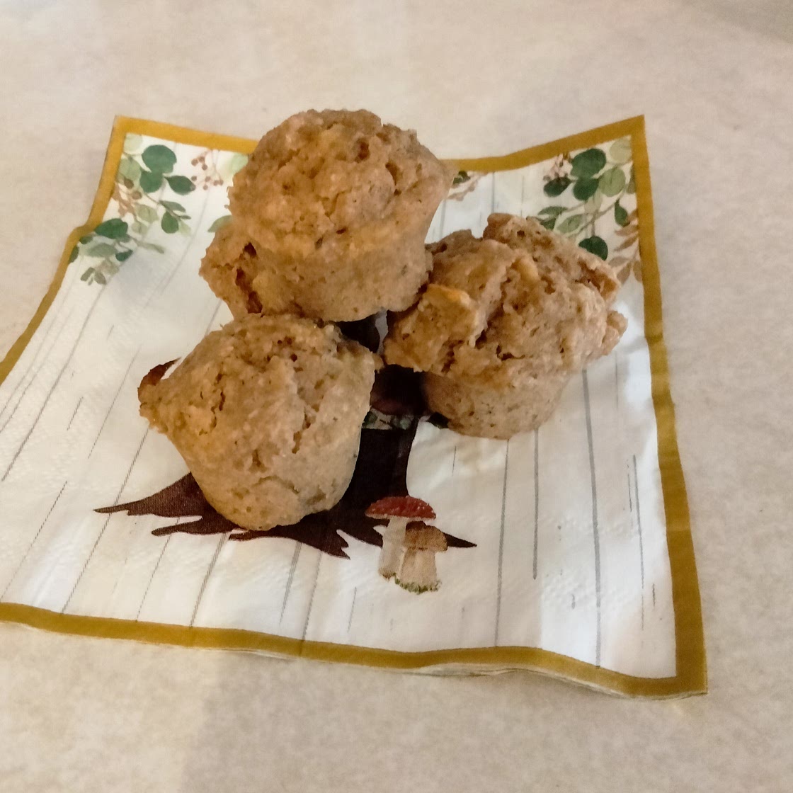 Healthy Mini Banana Muffins