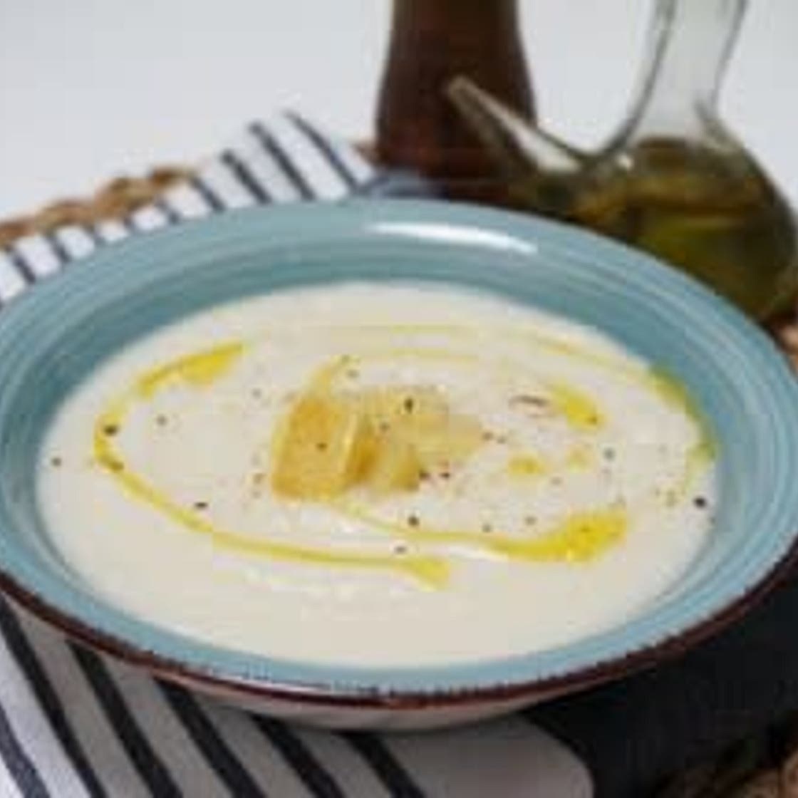 Crema de coliflor y manzana