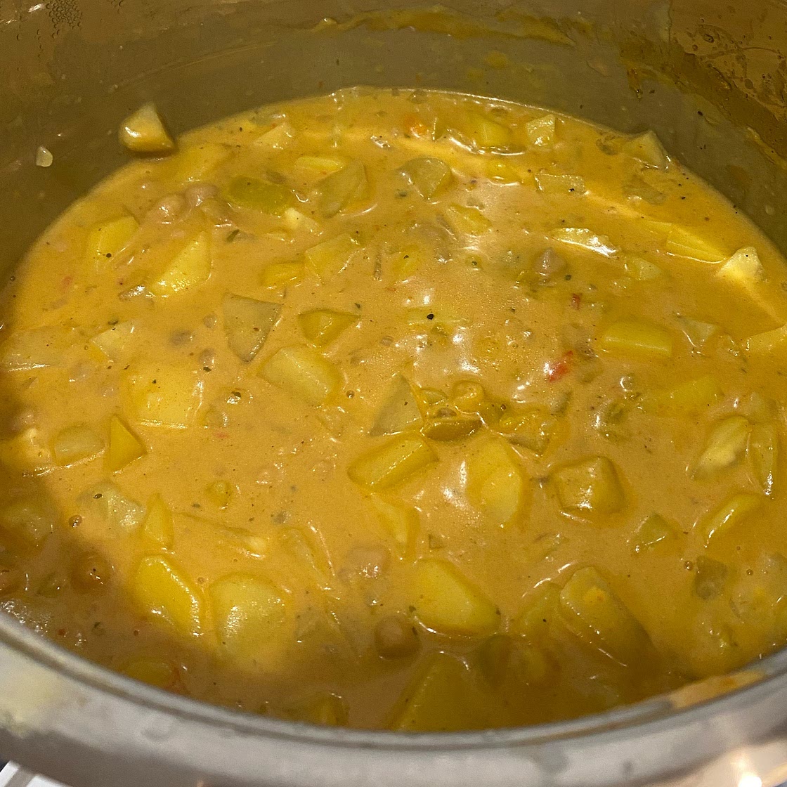 Vegan Kohlrabi Potato Curry