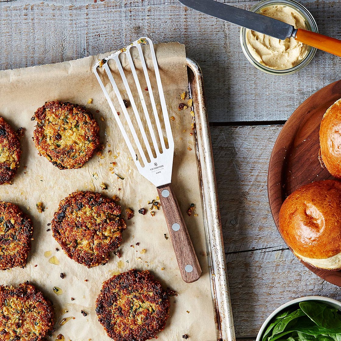 Sun-Dried Tomato, Basil, and White Bean Burgers