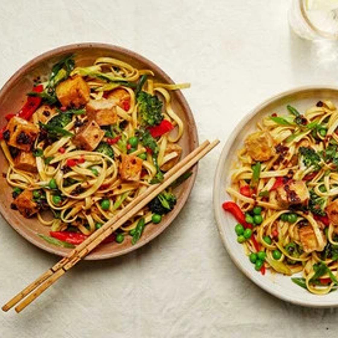 Noodles with crispy tofu
