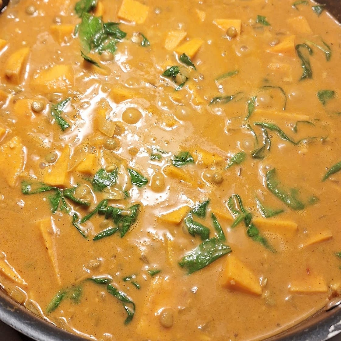 15-Minute Lentil Veggie Curry